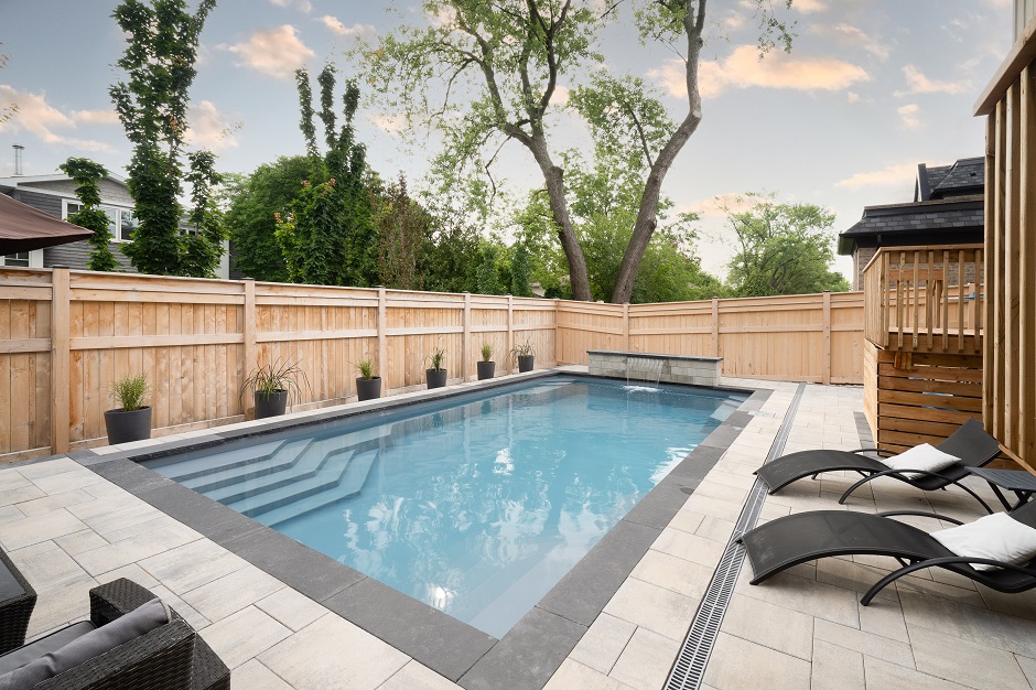 Cost of Getting a Pool Delivered